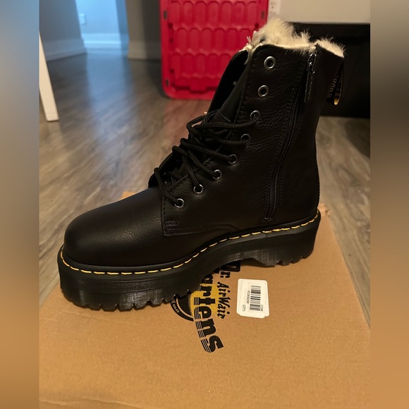 DR MARTENS JADON BOOT LEATHER FAUX FUR LINED PLATFORMS - Picture 15 of 16